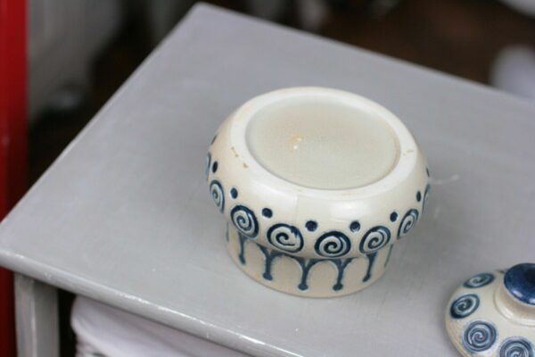 Deckeldose Bonboniere Steingut Keramik Salzglasur Handarbeit blau grau