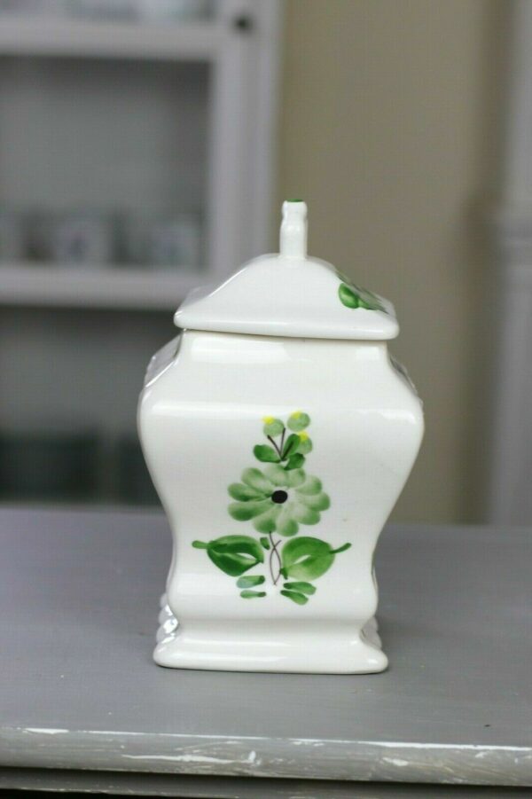 Deckeldose Vorratsdose Dose Salz Handmade Keramik Blumen grün weiß Landhaus