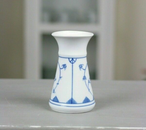 Vase Tafelservice Kaffeeservice Porzellan Strohblume Weiß indisch blau