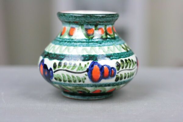 Anica Nikitsch Keramik Vase Pflaumen Handarbeit Handbemalt grün bunt