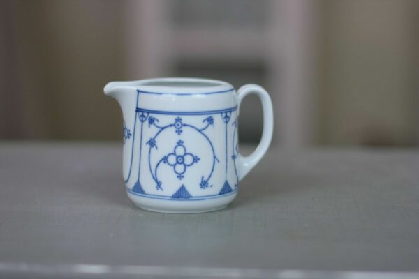 Bareuther Milchkännchen Kaffeeservice Porzellan Strohblume Weiß indisch blau