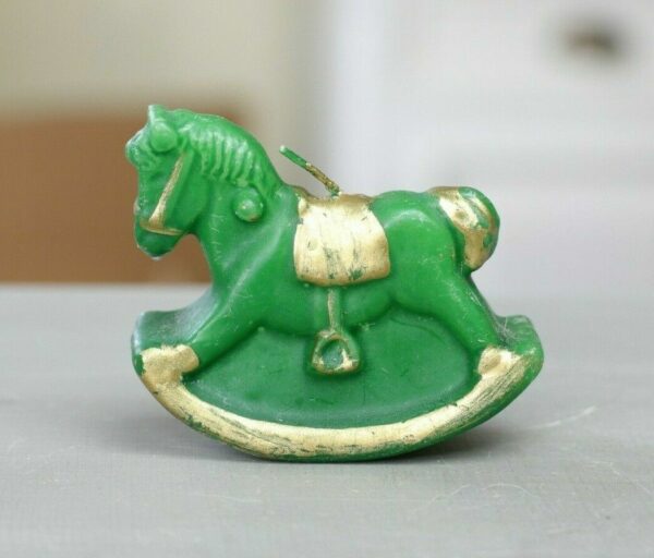 Pferd Schaukelpferdchen Weihnachten Kerze Weihnachtskerze grün gold